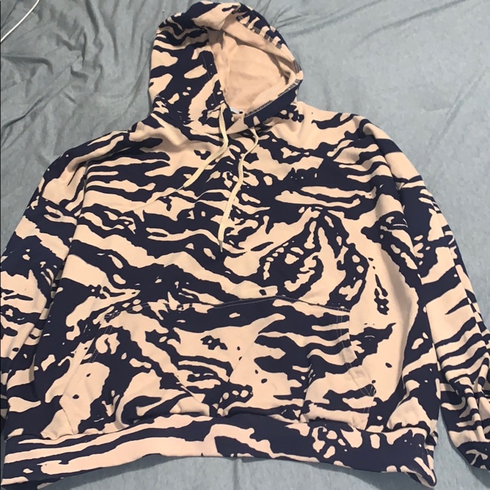 Super Cool designed Adika hoodie